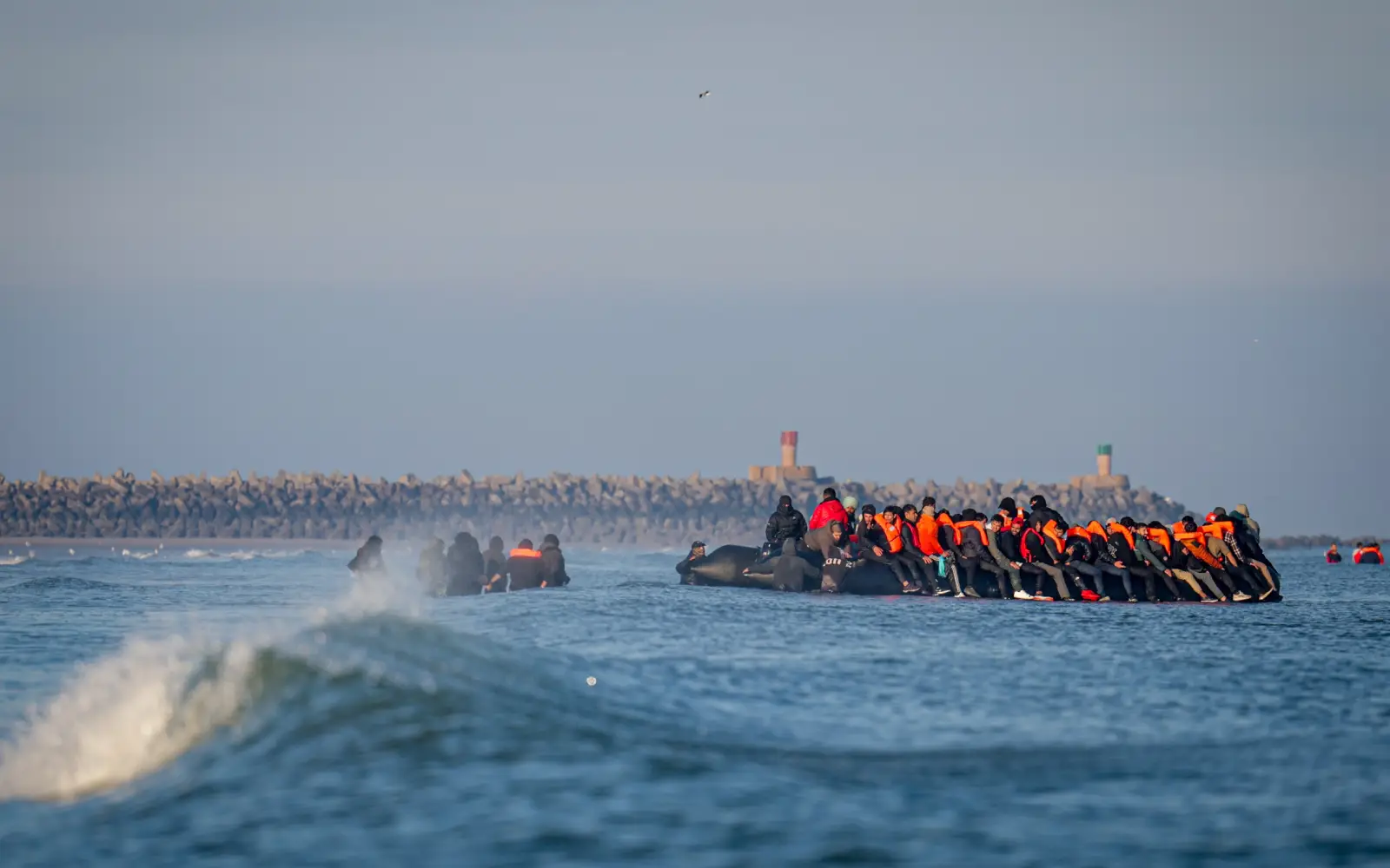 Hard-right Reform UK vow to use navy to stop small boats