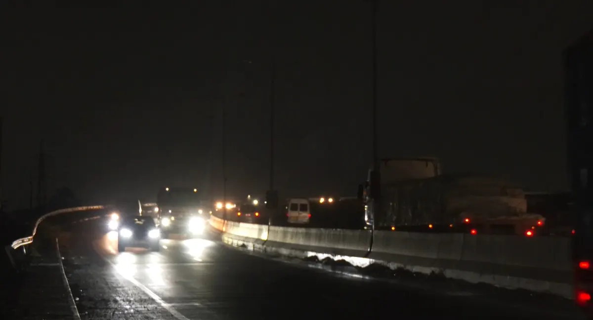 Non-functioning streetlights plunge Achimota-Pokuase road in total darkness; fresh concerns after fatal accident