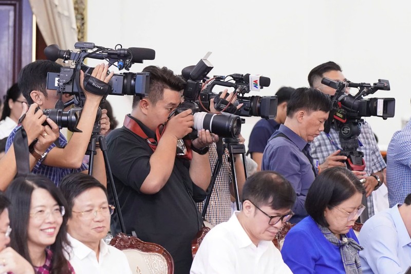 AI must support journalists, not replace human role