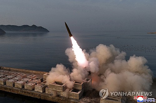 (3rd LD) N. Korea fires additional projectile after short-range ballistic missile launch: S. Korean military
