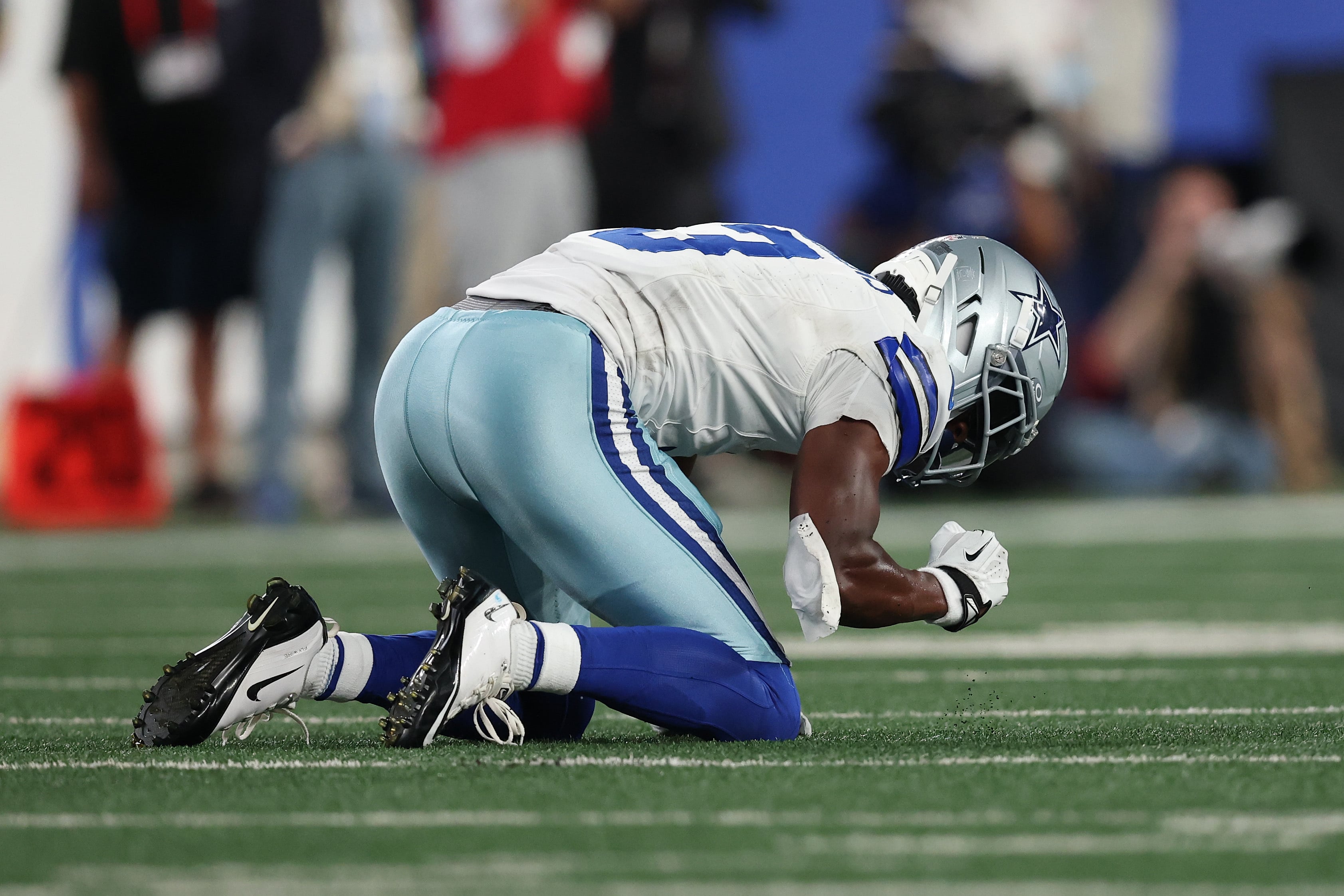 How to watch Commanders vs. Cowboys in the NFL online for free