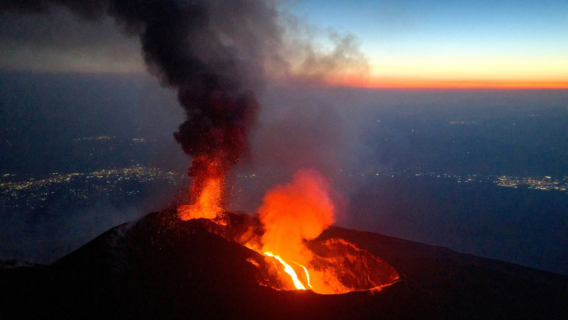 Hundreds of flights cancelled due to ash from Mount Etna eruption