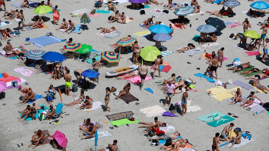 Survey: Digital Detox on Vacation: Most Fast Only Briefly