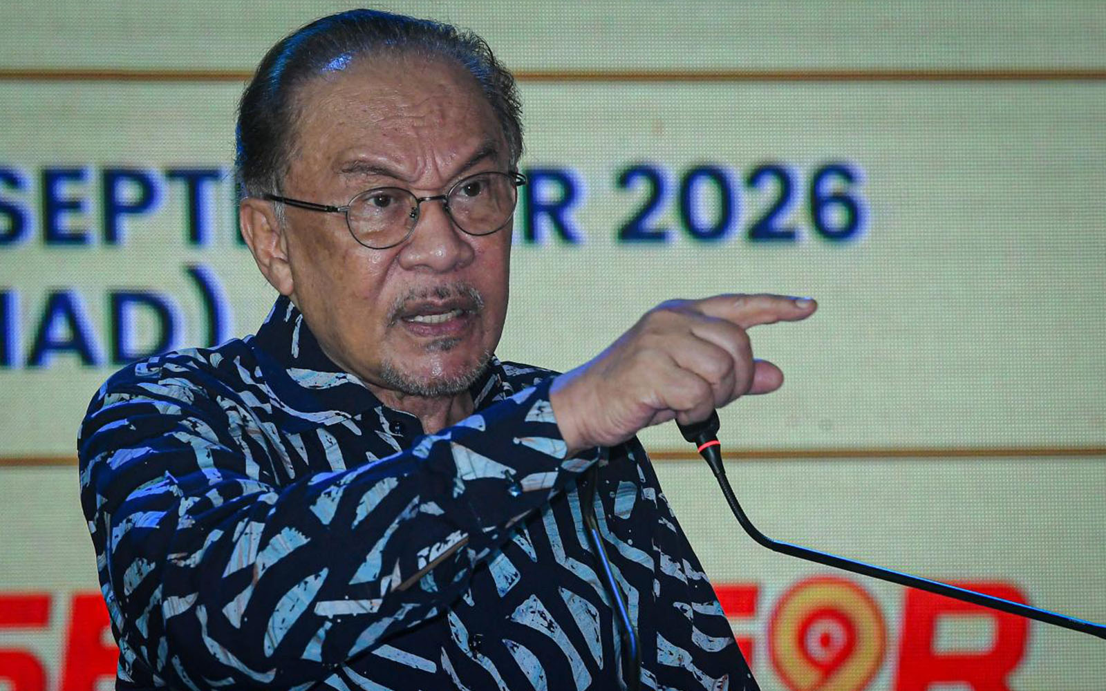 Anwar denies paving way for Najib’s conditional pardon