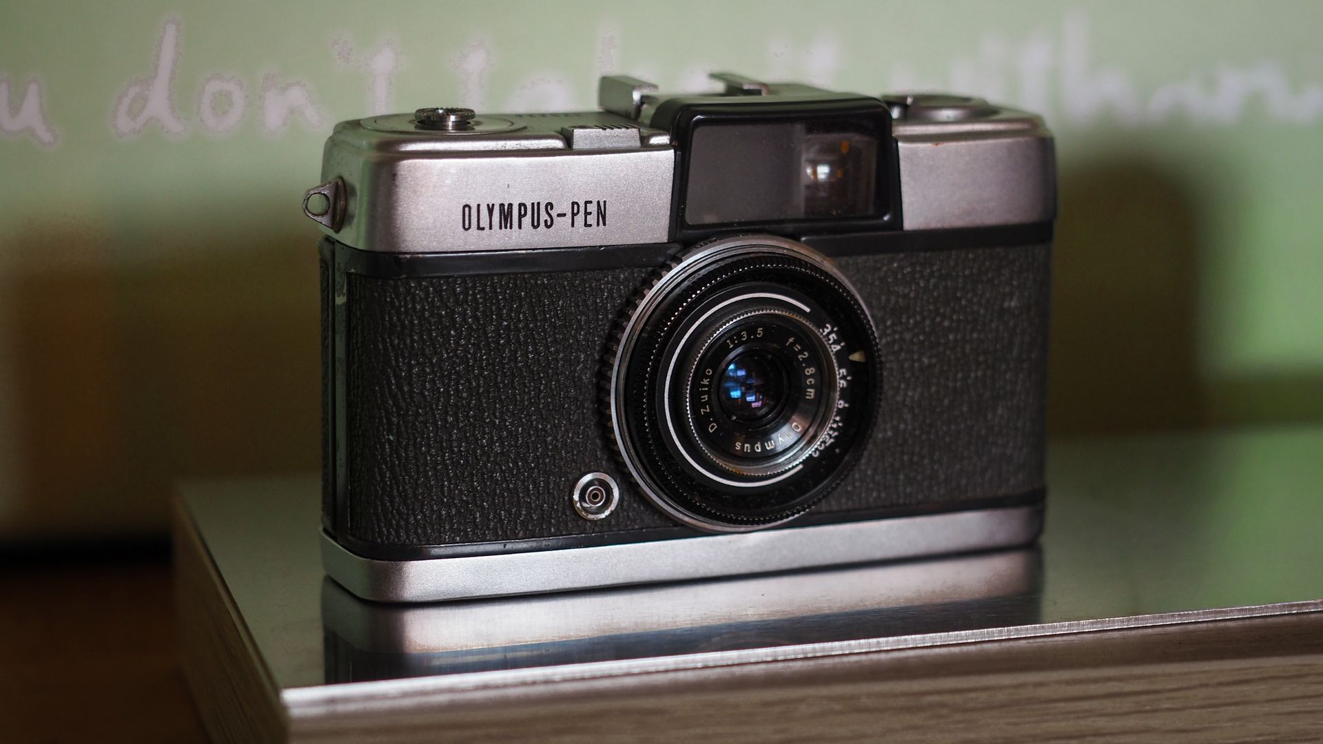 "A tool that allows everyone to enjoy photography easily, just like a paper and pen" – The designer of this 1959 camera called it “a huge failure", but compact mirrorless models are still being inspired by his design