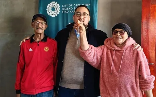 New homes for 18 families in Cape Town's Elsies River project
