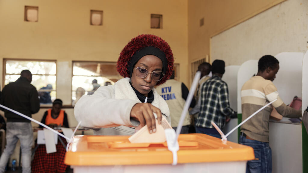 Zambia suspends vote counting nationwide citing violence