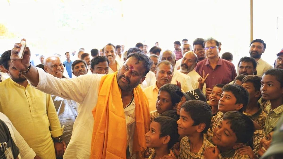 Minister inaugurates BC Welfare School in Rayachoti
