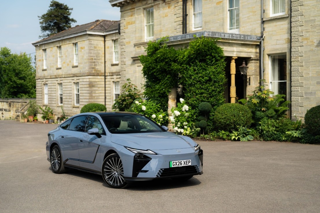 Lexus ES 350e Review: Is this the best electric executive car?