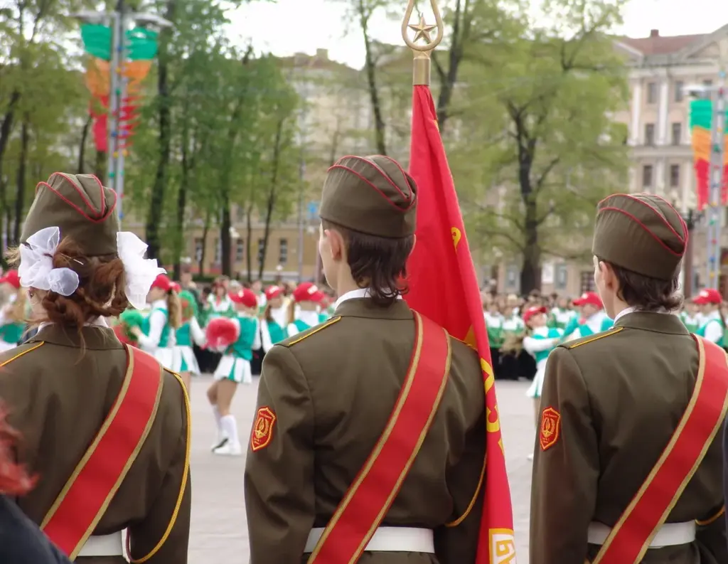 Military training from age 15: Belarus splits 10th-graders into drone pilots and battlefield medics