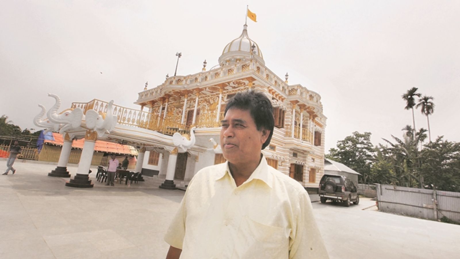Stripped of Bengal top award over Netaji remarks, slapped with FIR: Who is BJP MP Ananta Maharaj