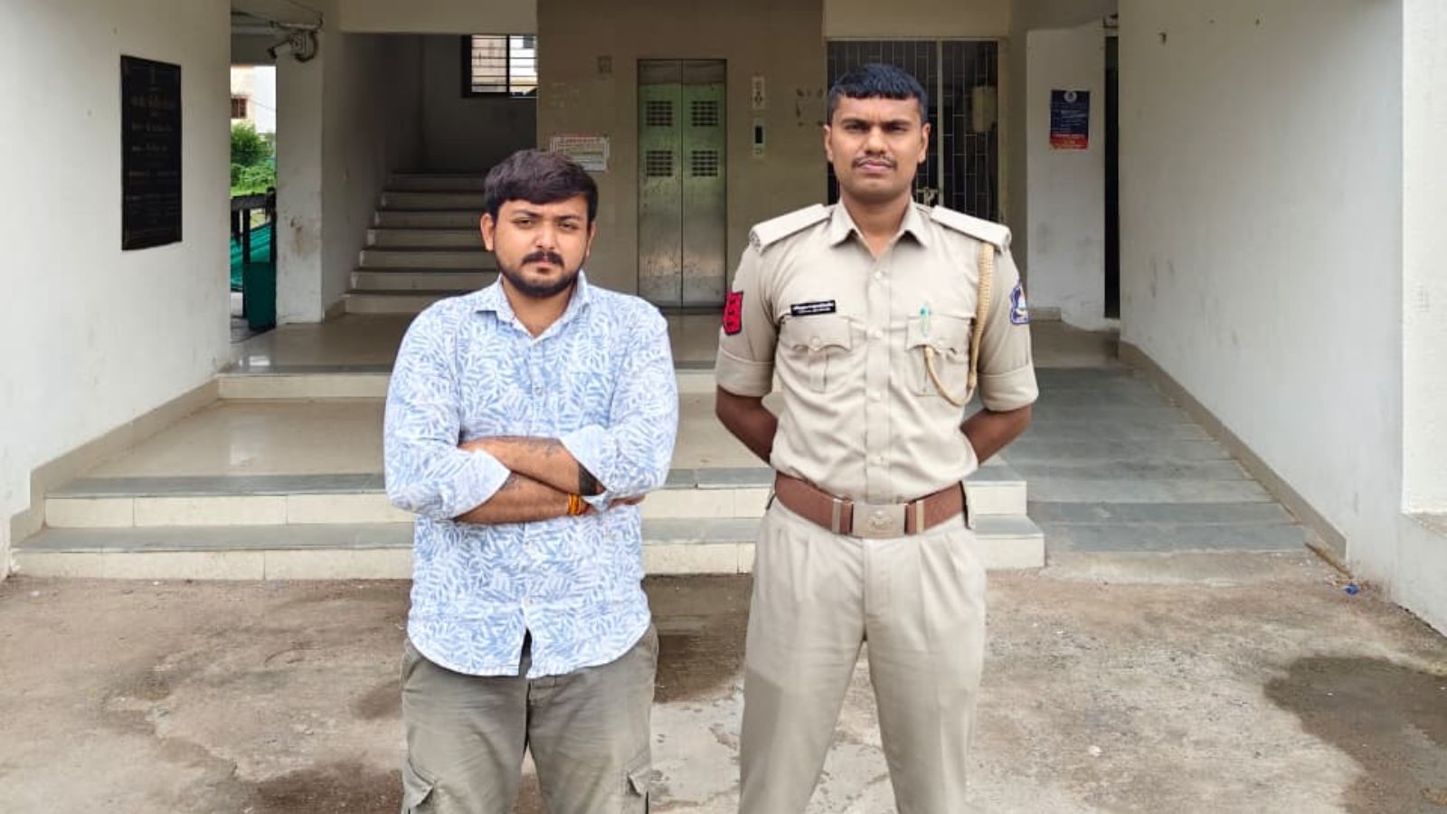 Man sets ablaze stock trader’s car in Vadodara after ‘Rs 4.5-cr feud, video of dog worth Rs 60K’