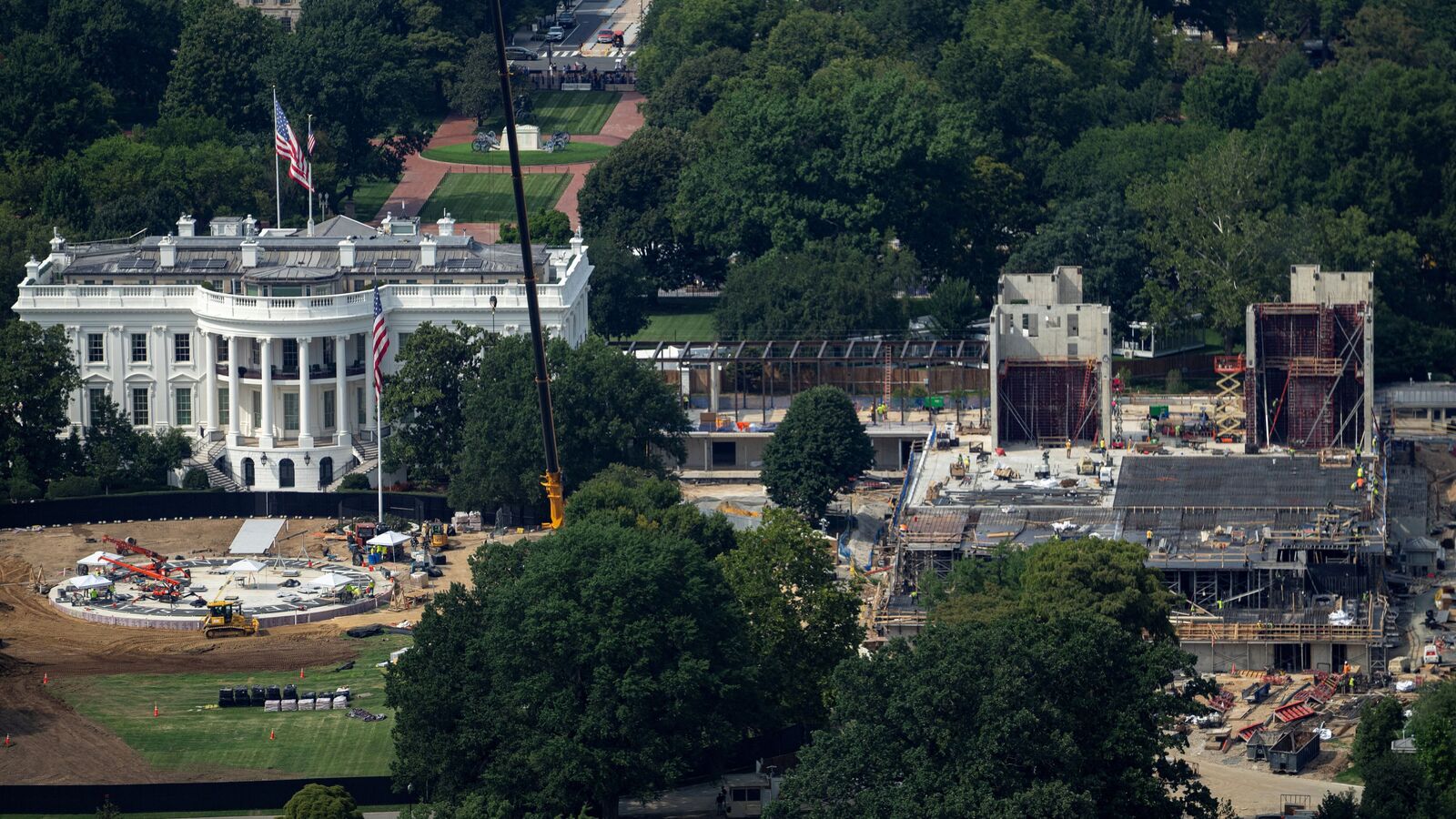 Trump asks Supreme Court to allow White House ballroom construction to continue