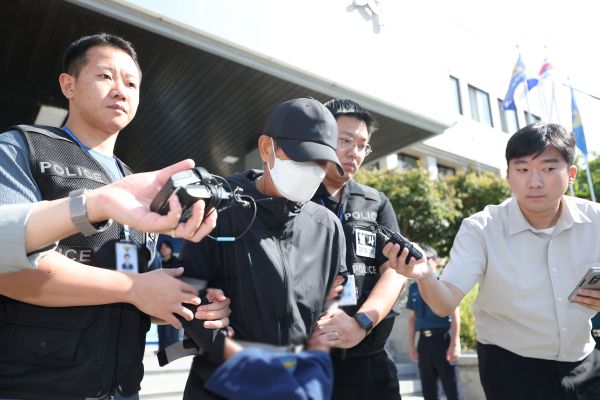 Driver Who Rammed into People at Anseong Flea Market Appears for Detention Hearing