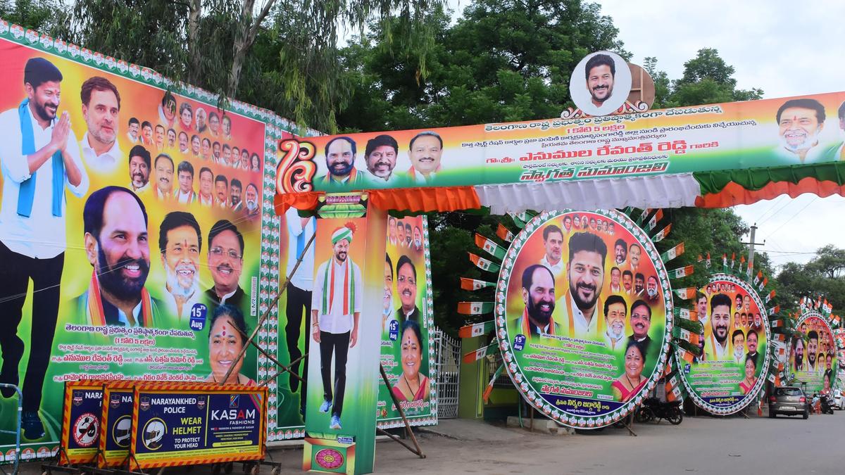 Telangana CM to unveil statues of Jawaharlal Nehru and Rajiv Gandhi in Sangareddy, address public meeting