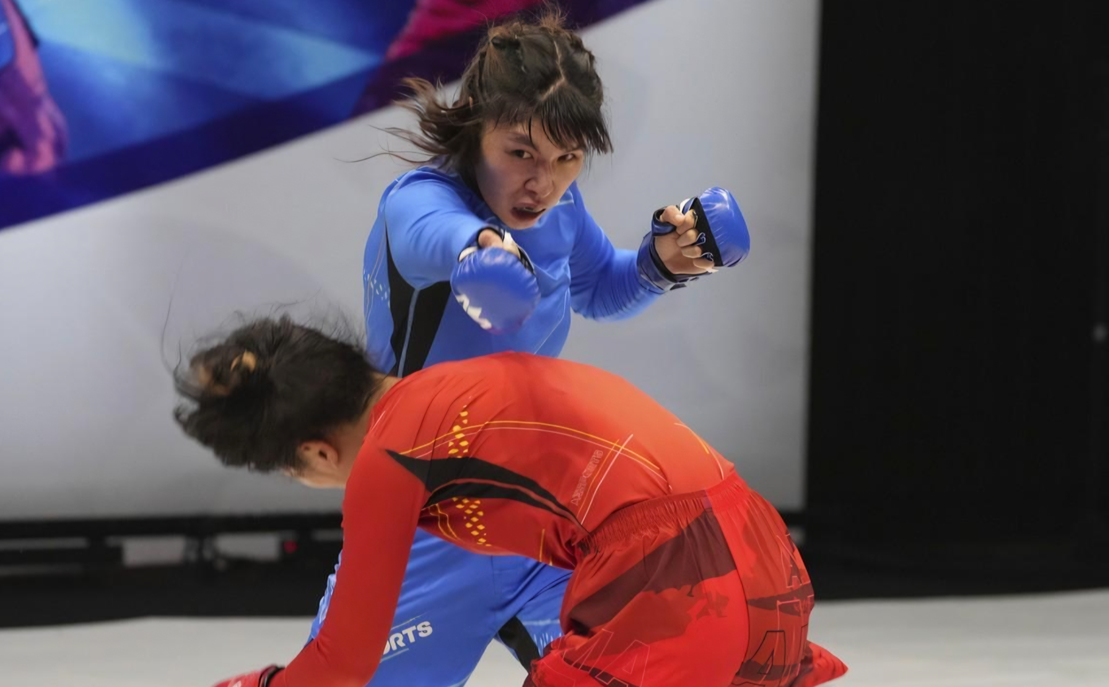Lee Bo-mi wins bronze in mixed martial arts' debut