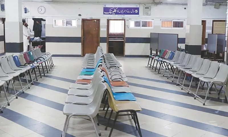 KP govt unmoved by doctors’ 2-week strike