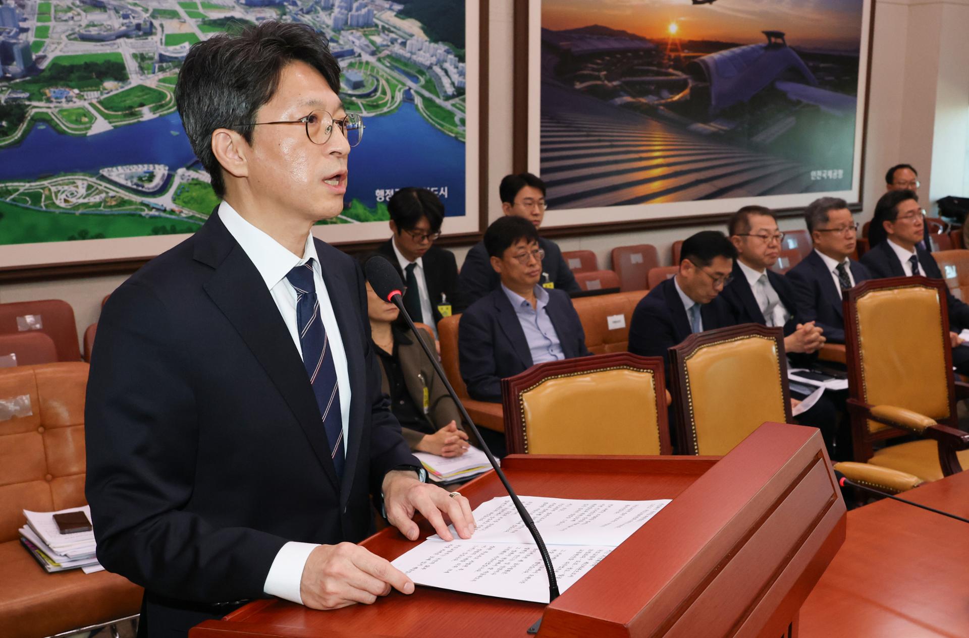 Confirmation hearing report adopted for land minister nominee