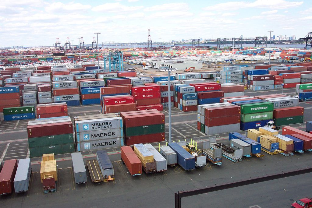 Freight Forwarders raise alarm over empty container congestion at Tema Port