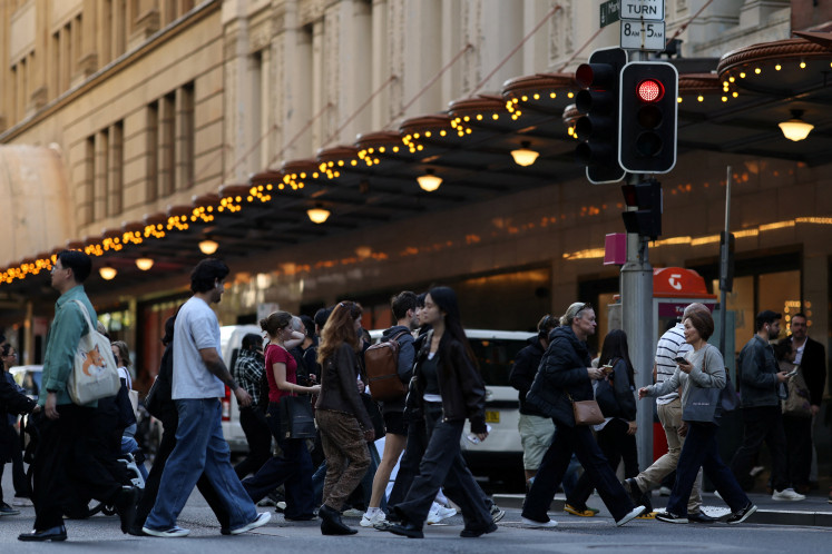 Australia warns of risks from aging population, falling birth rates