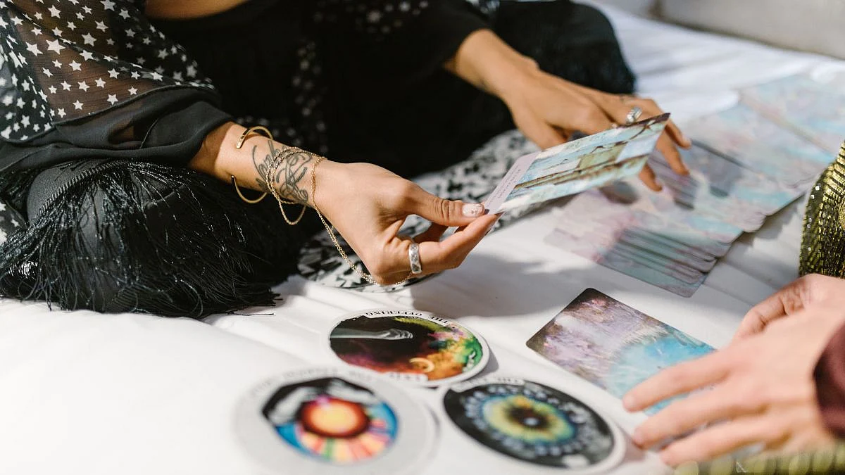 Weekly Tarot Predictions: Tarot Card Reading From September 21-27, 2026 For All Zodiac Signs