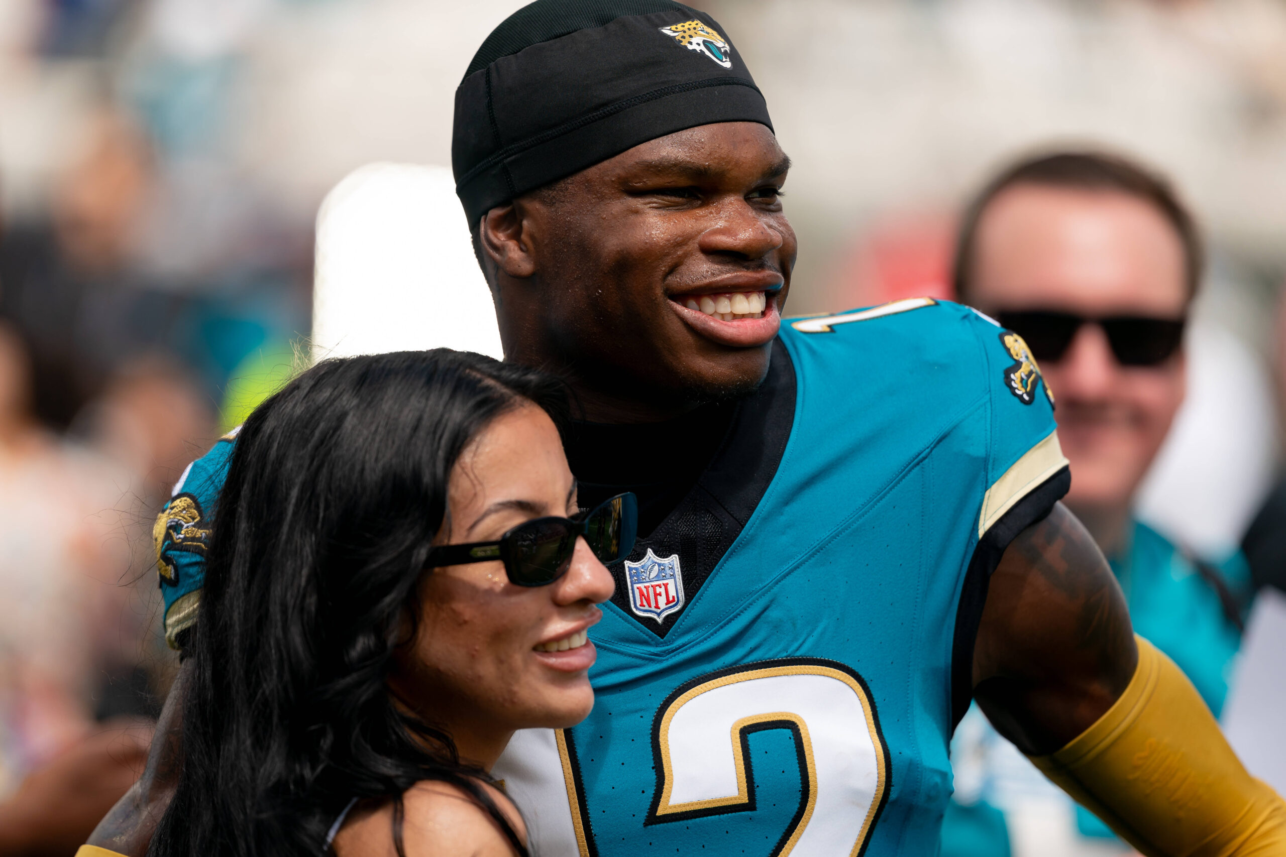 “What’s the Point of Having a Two Way Player?”: Travis Hunter’s Wife Leanna Publicly Calls Out Jaguars After Broncos Loss