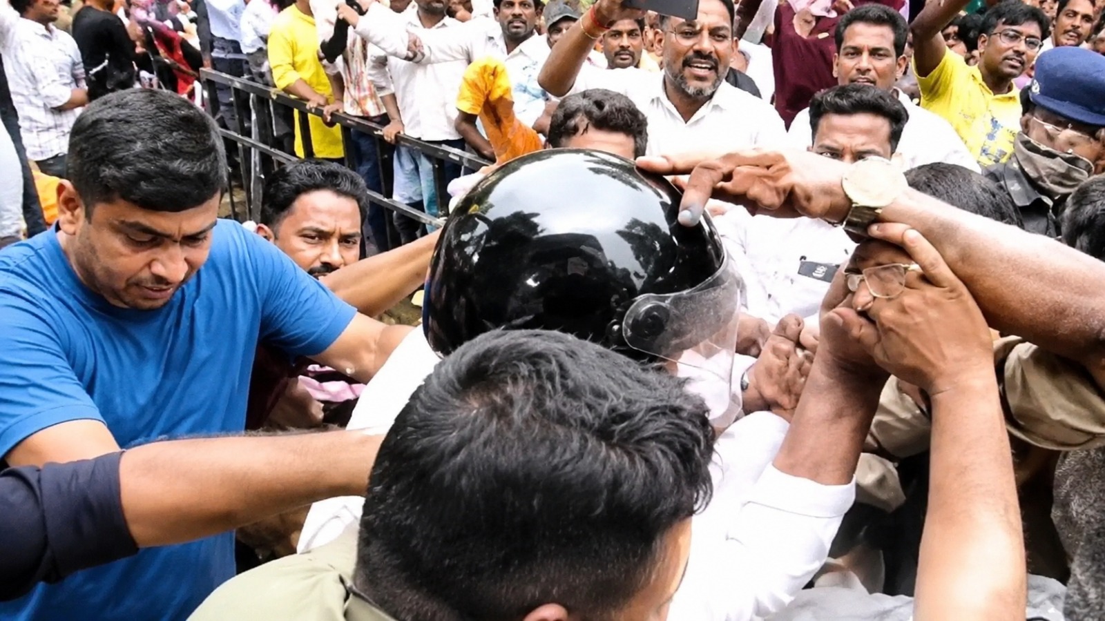 RG Kar case: Eggs hurled at ex-TMC MLA Nirmal Ghosh outside Bengal police station