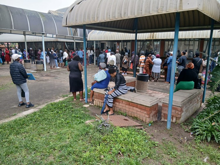 SASSA: Long queues, broken toilets and no service after lunchtime