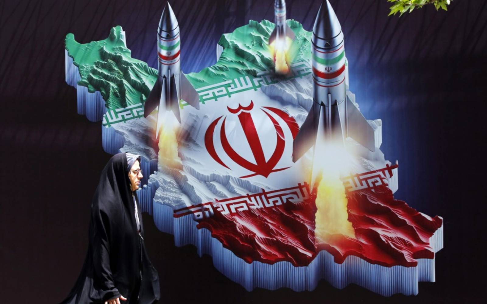 Iran’s Guards threaten to hit new targets if US attacks