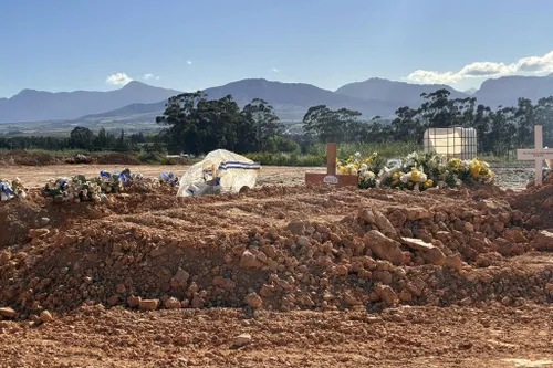 'BODY HIDDEN UNDER COFFIN': Police probe Paarl undertakers' 'alleged irregularities'