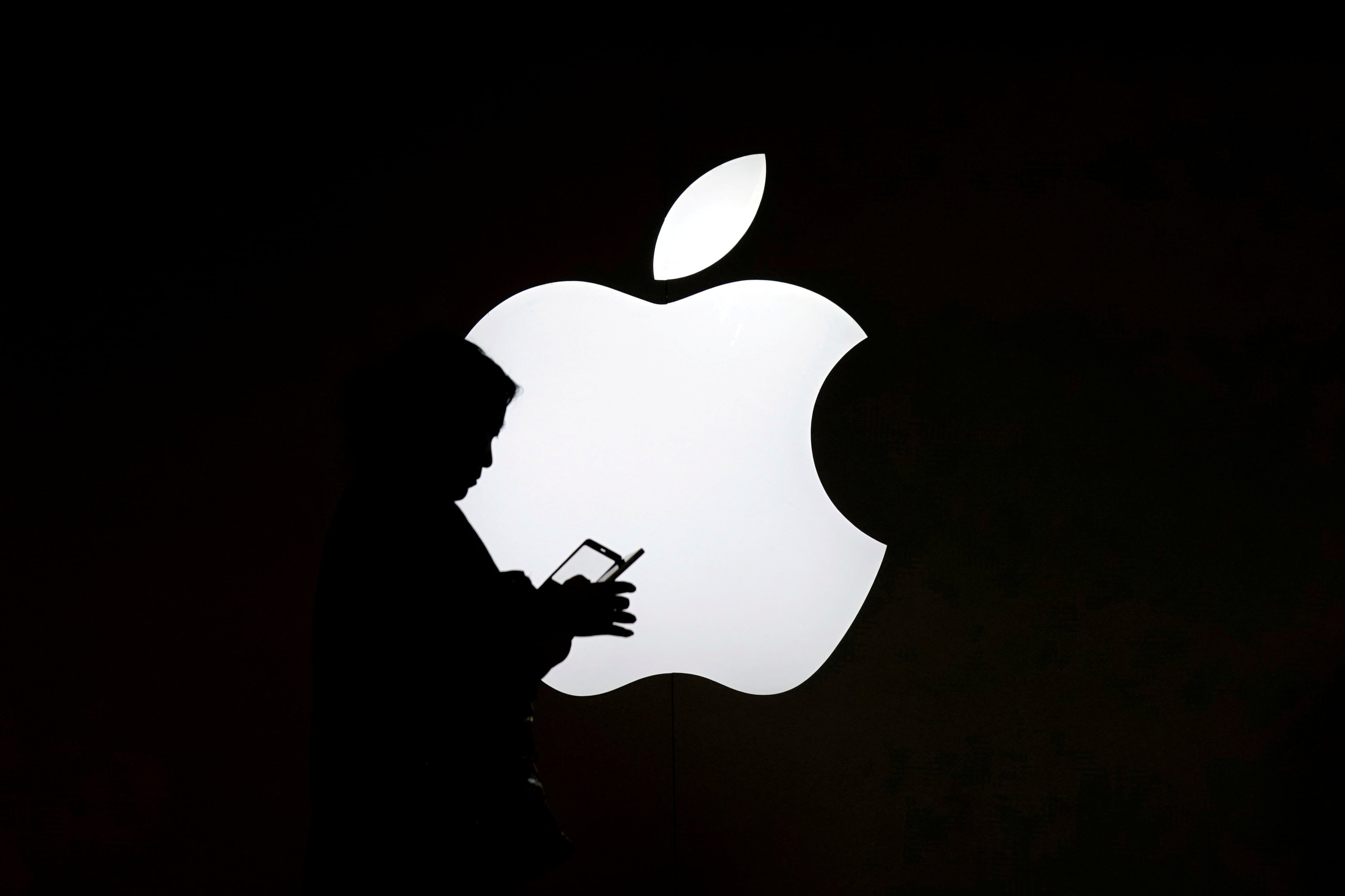 iPhone notification from Apple sparks concerns about 'mercenary spyware'