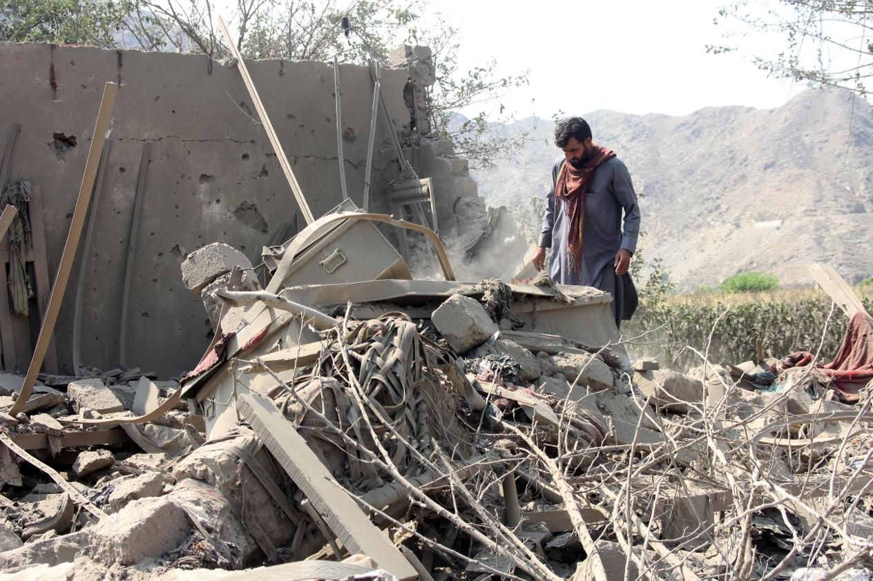 Pakistan launches deadly strikes on Afghanistan