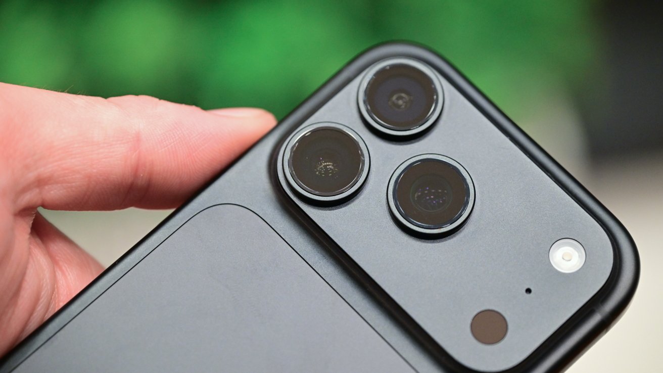 Sensitive camera blades and thermal chainmail surface in iPhone 18 Pro teardown