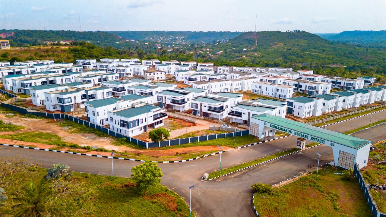 Abiodun saves Buhari Estate, Abeokuta from forfeiture, delivers 108 homes