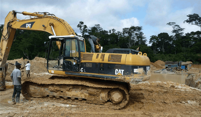 Over 4,000 excavators held at ports under new galamsey control measures – Lands Minister reveals