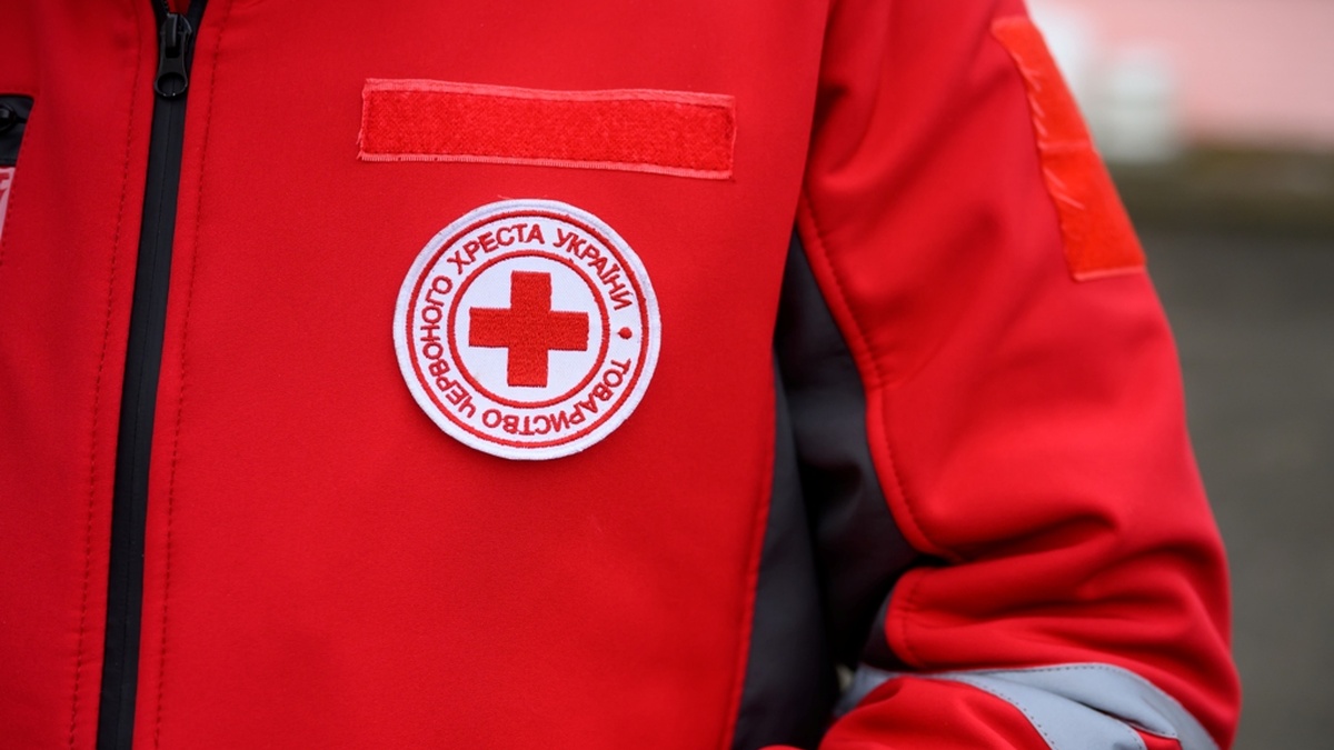 Police detain URCS driver during evacuation of critically ill patients from Kherson region, send him for medical examination