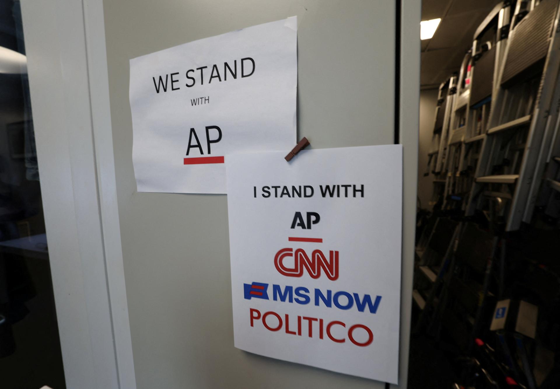 US networks halt Trump coverage over White House ban