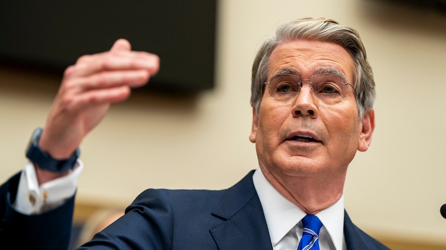Conservative 'Squawk Box' host presses Bessent on media ban: 'We don’t do this'