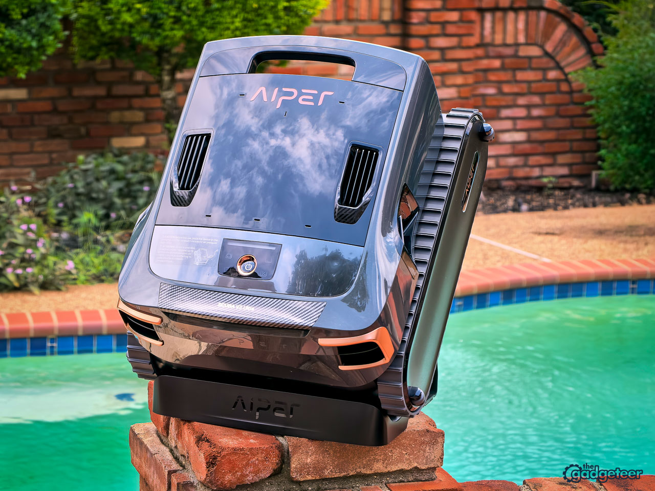 Aiper Scuba V3 Ultra review: the pool robot that actually sees what it needs to clean