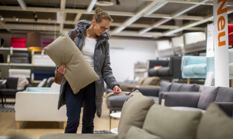 Fed Data Show Consumers Shift Spending Toward Homes and Vacations