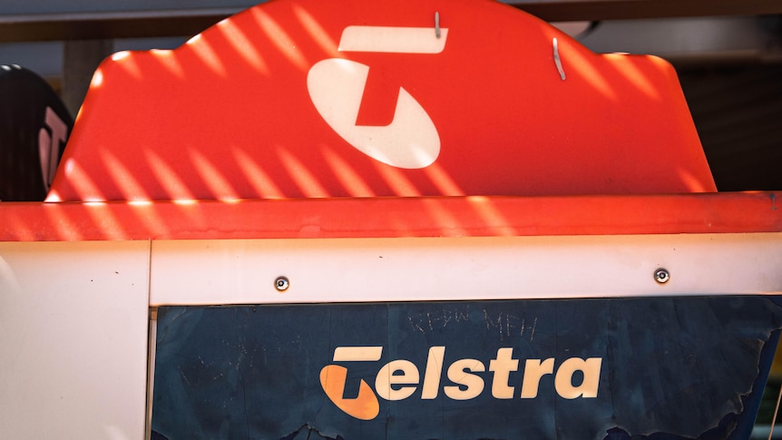 Telstra urged to 'step up' in services for regional and remote Australians