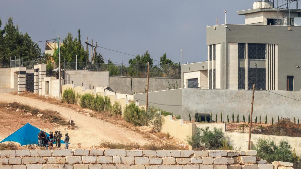 ‘We never leave’: Palestinians besieged in West Bank fear Israeli settlers will seize their homes