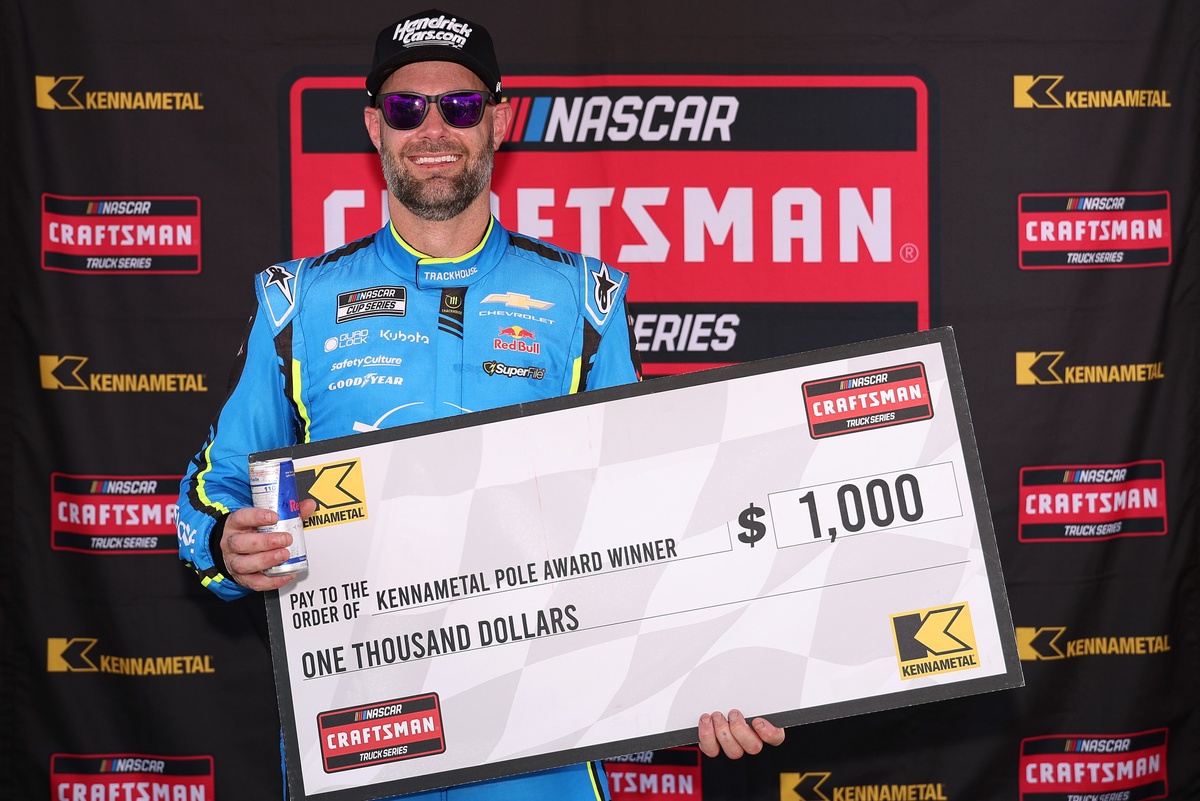 Shane van Gisbergen wins first NASCAR oval pole at Richmond Truck race