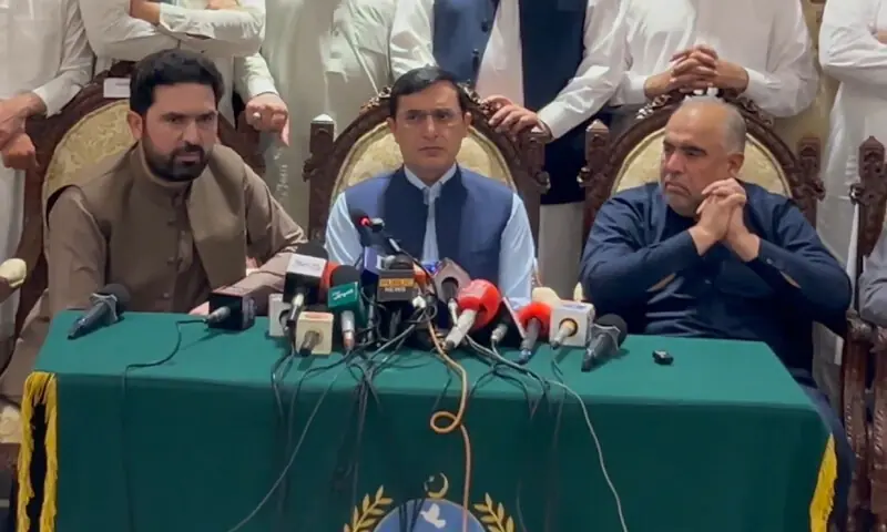 PTI bent upon Islamabad march