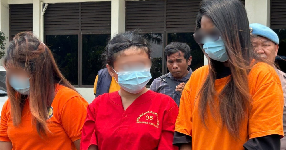 S'porean woman, 21, allegedly caught in Batam with etomidate vape cartridges in underwear
