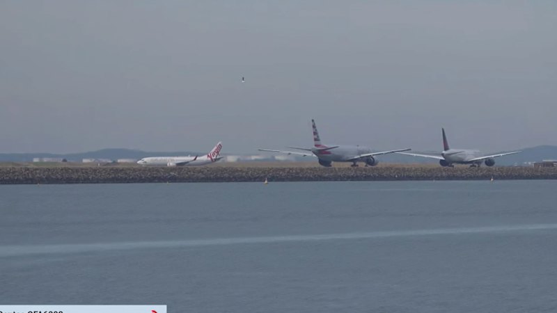 Pressure mounts on Air Services Australia after weeks of near misses