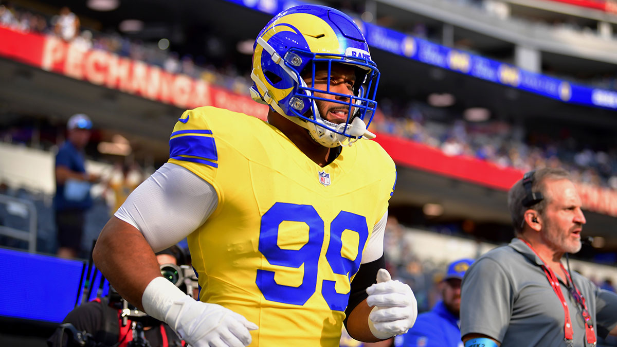 Rams news: Aaron Donald has perfect reaction to win over Giants
