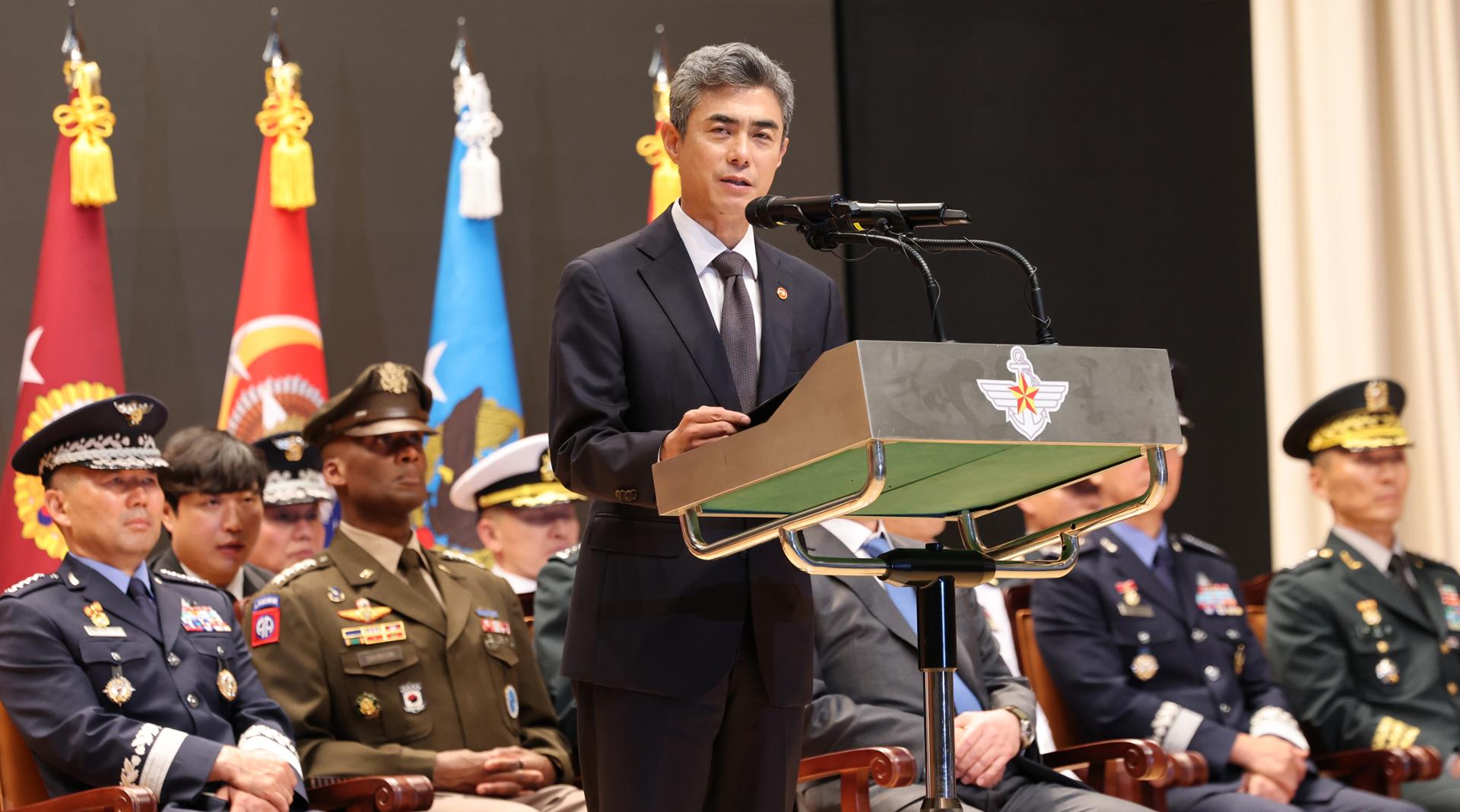 New defense chief stresses trust in push for OPCON transfer