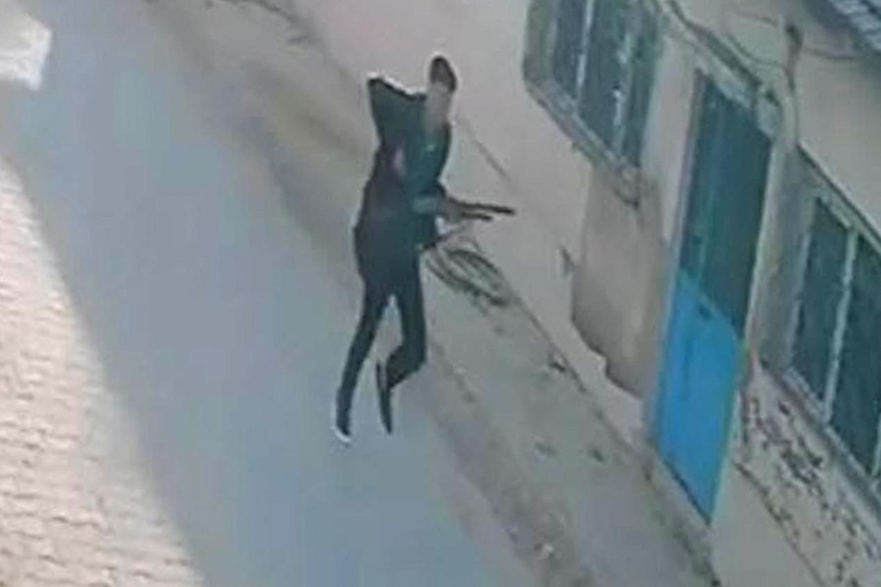 8 injured in shooting outside Turkey school, suspect detained