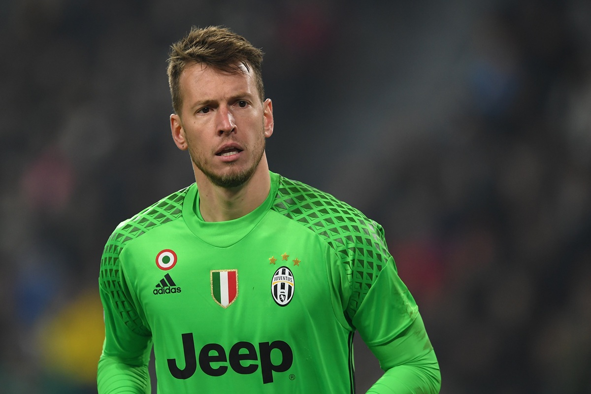 Former Juventus star tipped to return as a free agent after latest injury